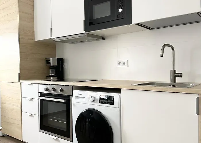 Aloha - Free Parking *